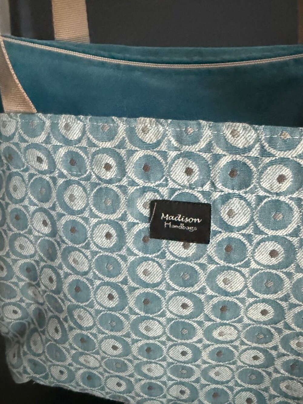 Madison Tote - Picture 2 of 3